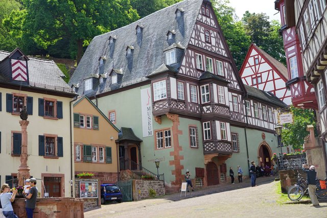 Einladendes Museum am Miltenberger Marktplatz.