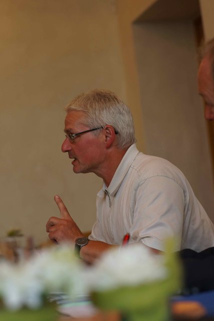 Dr. Hans Jürgen Fahn (MdL) hatte bei einer Informationsveranstaltung der Freien Wähler im Lndkreis Miltenberg einen hochkarätigen Experten aus Aschaffenburg zu Gast: Karl Heinz Betz (Nahverkehrs-Beauftragter der Gebietskörperschaften Aschaffenburg (Stadt und Land) und Miltenberg.