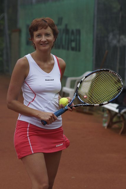 Tennisspielerin aus Miltenberg zu Gast in Eichenbühl auf der dortigen Tennis-Anlage