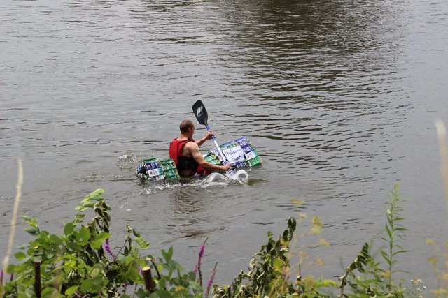 Das Bergbauern Boot beginnt vielversprechend