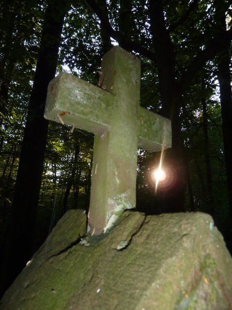 Kreuz auf dem Aufsatz