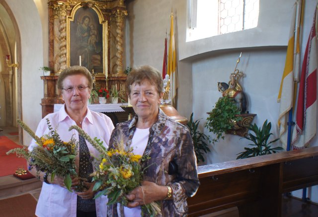 Geweihte Kräuterbüschel ("Wurzberden") werden nach dem Gottesdienst an Mariä Himmelfahrt mit nach Hause genommen und finden einen Ehrenplattz in Haus, Hof oder Flur.