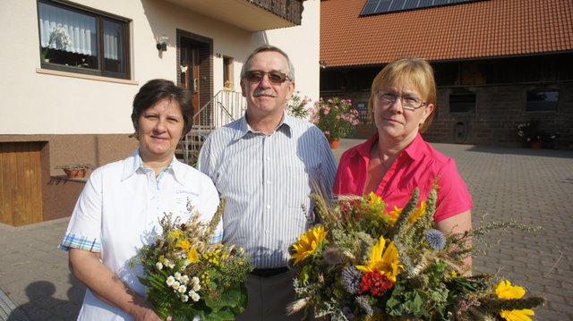 Geweihte Kräuterbüschel ("Wurzberden") werden nach dem Gottesdienst an Mariä Himmelfahrt mit nach Hause genommen und finden einen Ehrenplattz in Haus, Hof oder Flur.