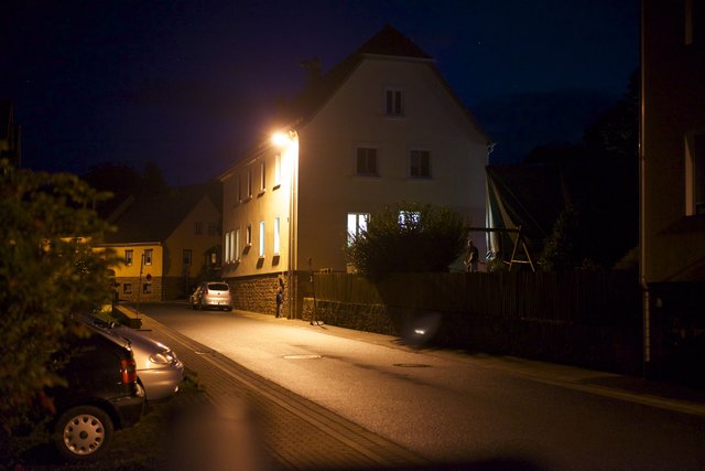 Das Dorfgemeinschaftshaus in Windischbuchen bei Nacht. Gesehen am Donnerstag, 23. August 2014.