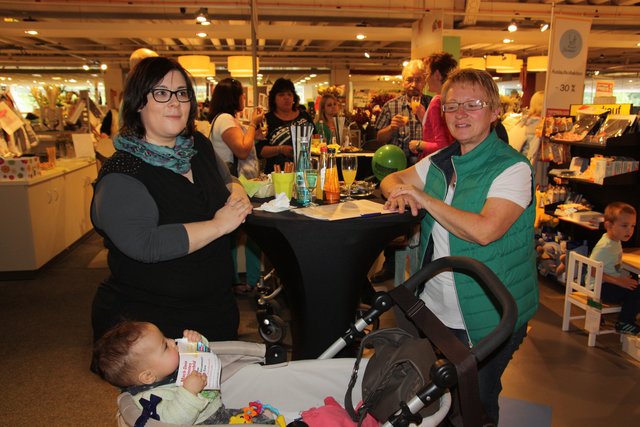 Gewinnerparty "Wonneproppen 2014" im Wohn-Center Spilger in Obernburg.