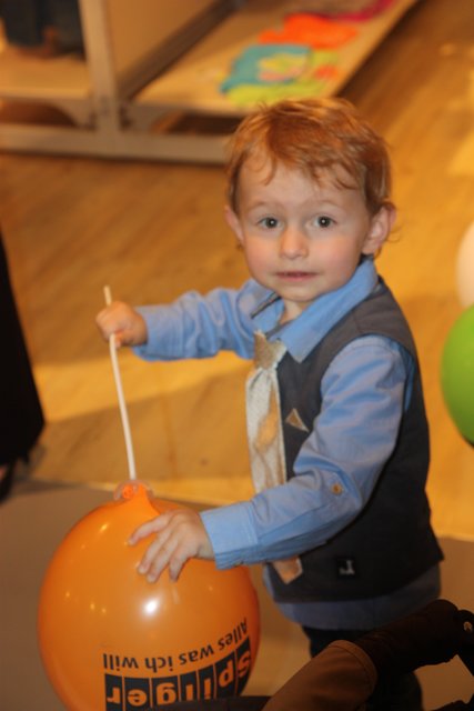 Gewinnerparty "Wonneproppen 2014" im Wohn-Center Spilger in Obernburg.