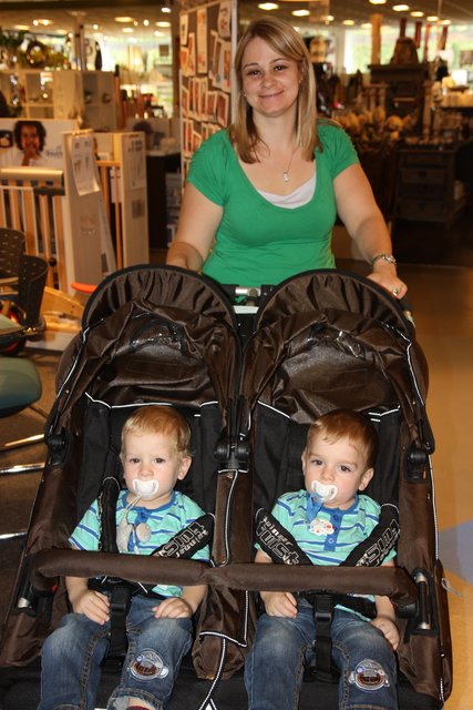 Gewinnerparty "Wonneproppen 2014" im Wohn-Center Spilger in Obernburg.