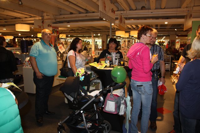 Gewinnerparty "Wonneproppen 2014" im Wohn-Center Spilger in Obernburg.