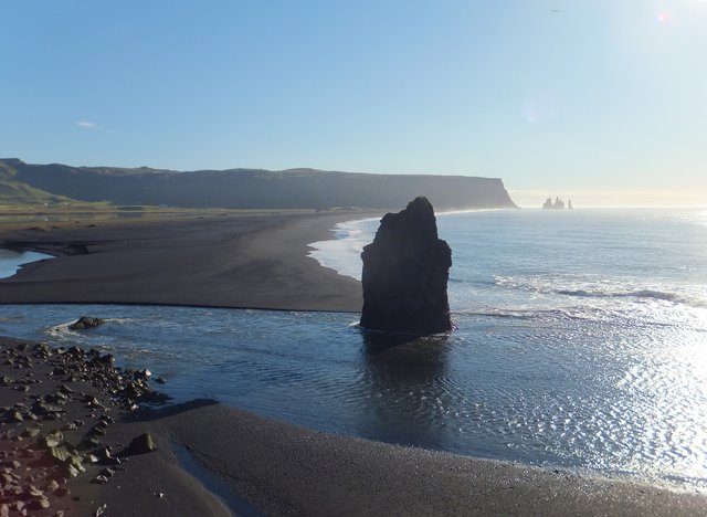 Strand in der Nähe von Dyrhólaey (Island) an einem tollen Sonnentag Anfang September 2013 - Da werden Urlaubserinnerungen wach...