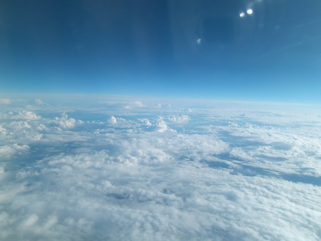 Über den Wolken