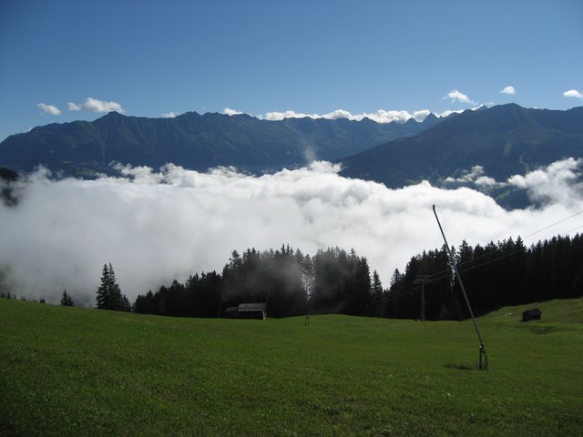 Über dem Nebel