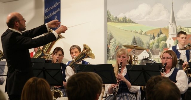 Roland Bauer und die "Odenwälder Trachtenkapelle Wenschdorf-Monbrunn" beim Konzert 2012