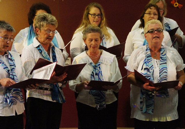 Die Sängerinnen aus dem gemischten Chor des KSV Haingrund.