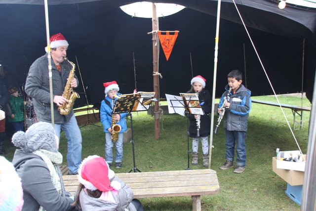 "Die Saxkids" mit Klaus Wombacher (links im Bild) | Foto: Renate Miltenberger