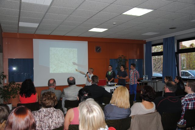 Die Firma Fripa Papierfabrik Albert Friedrich wird präsentiert. | Foto: Andrea Kaller-Fichtmüller