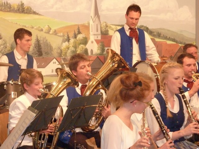 "Odenwälder Trachtenkapelle Wenschdorf-Monbrunn"