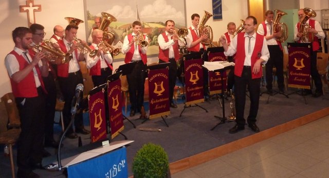 Musikkapelle Reichartshausen-Neudorf mit Dirigent André Kraus
