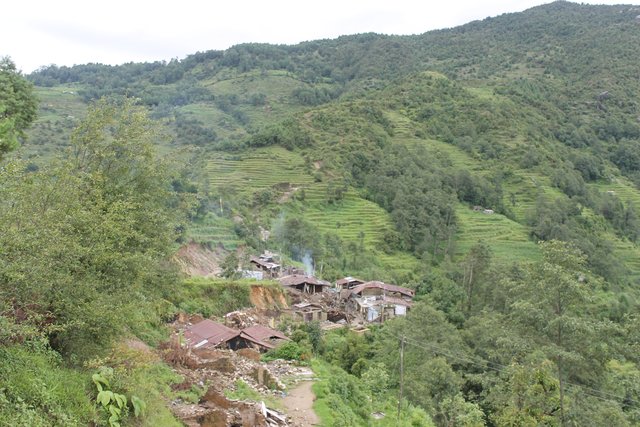 Ein zerstörtes Dorf | Foto: Bharat Thapa