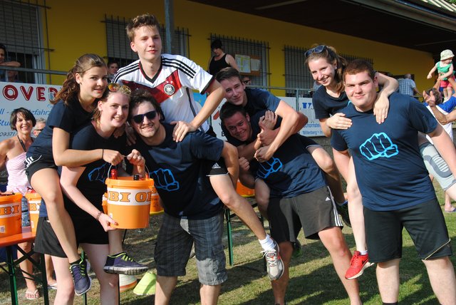 3. Platz: "SV hau mich blau"