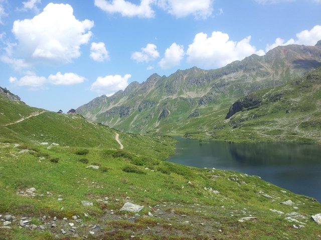 See in den Bergen der Steiermark