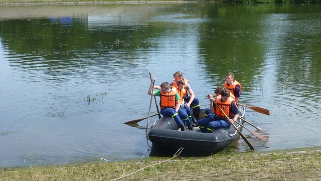 Ausbildung Paddeln über den Seitenarm der Weser