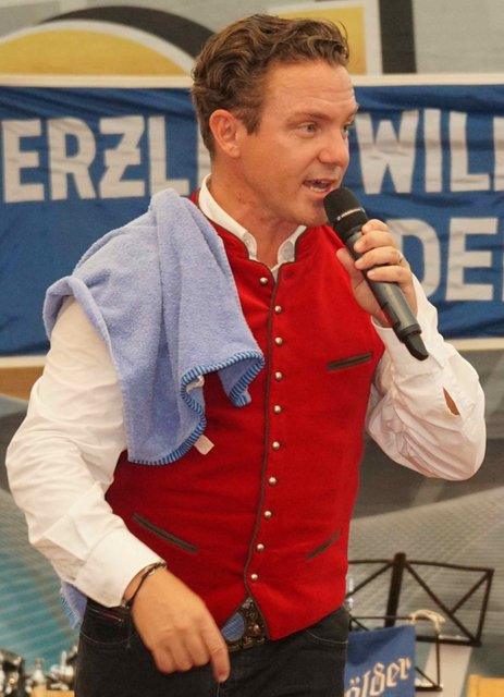 Die Einladung, die Präsenz und die Unterhaltungsshow von Stefan Mross war ein exzellenter Glücksgriff der Organisatoren der Messe.