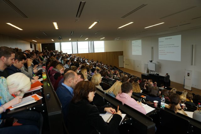 Hörsaal an der Universität Würzburg
