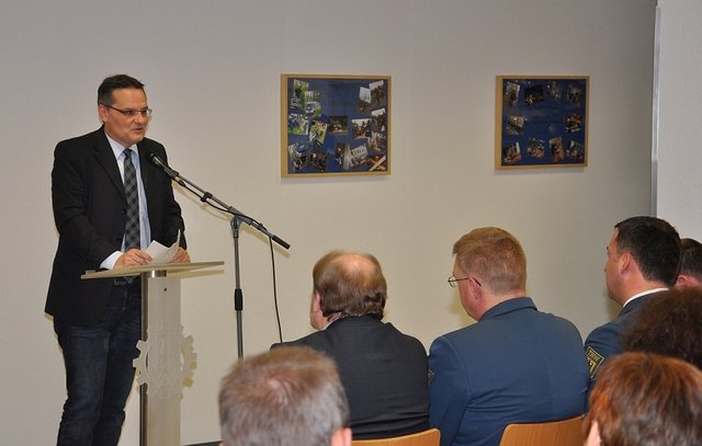 Die Glückwünsche des Landratsamtes überbrachte Herr Rosel.