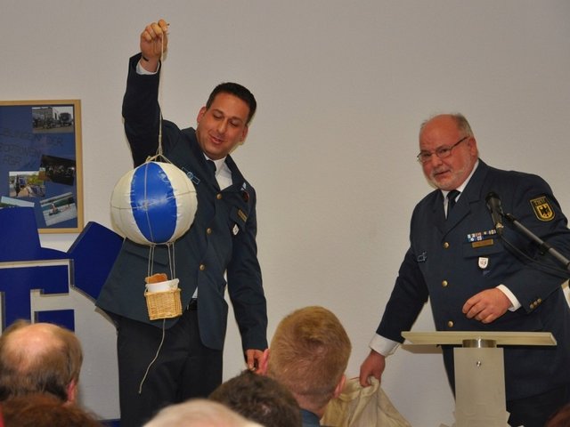 Als Dank für seine THW-Arbeit geht es demnächst hoch hinaus ...