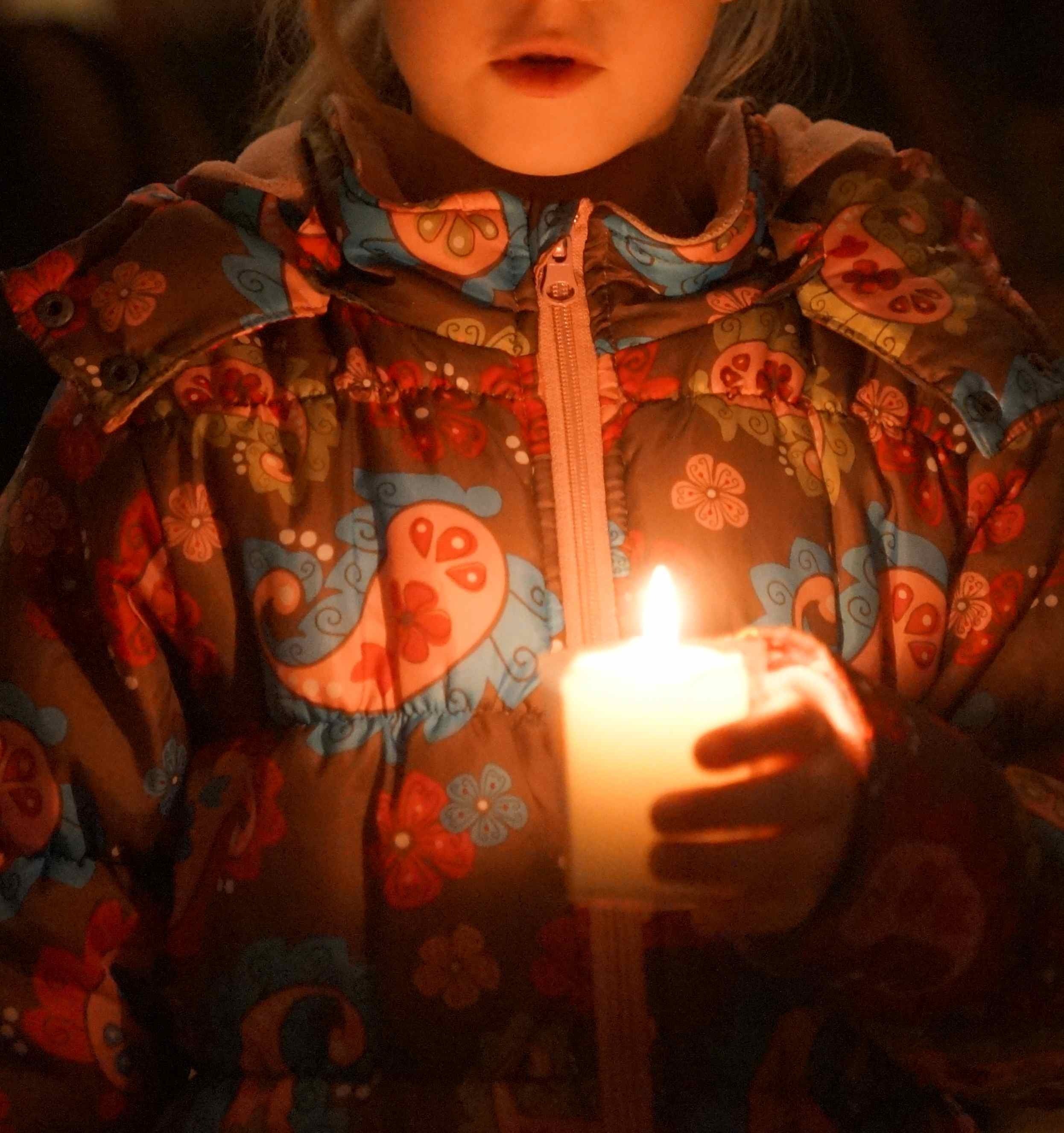 Das diesjährige Licht von Bethlehem ist auch in Miltenberg angekommen und wird spätestens an Weihnachten in Kirchen und Familien des Landkreises entzündet werden.