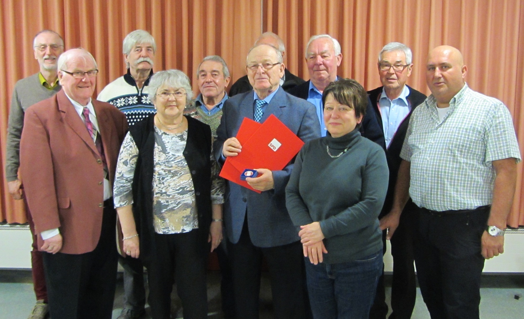 Der SPD-Ortsverein Nilkheim ist aktiv. Auf dem Bild fehlen die Stadträte Anne Lenz-Böhlau und Wolfgang Giegerich.