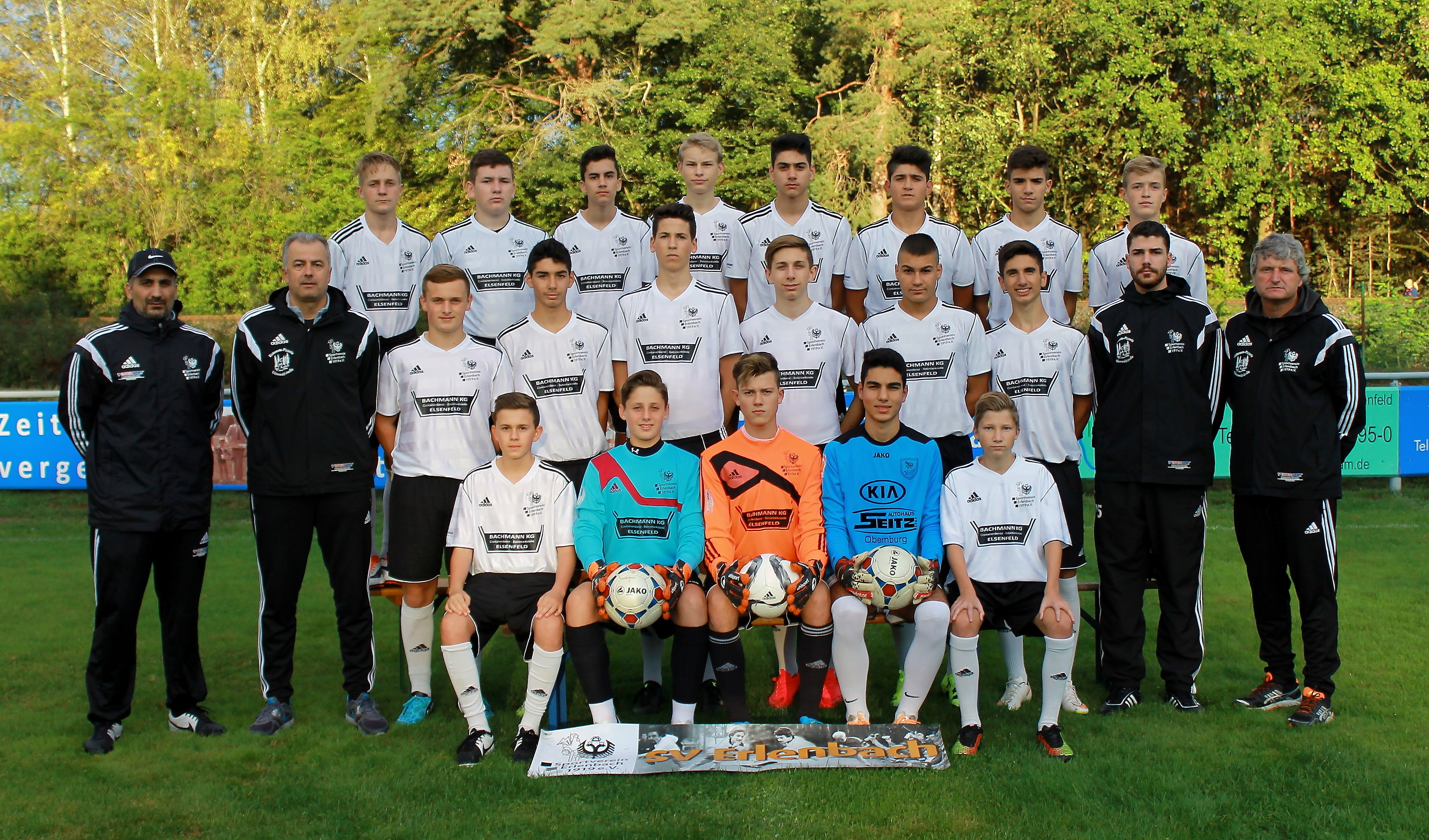 U17