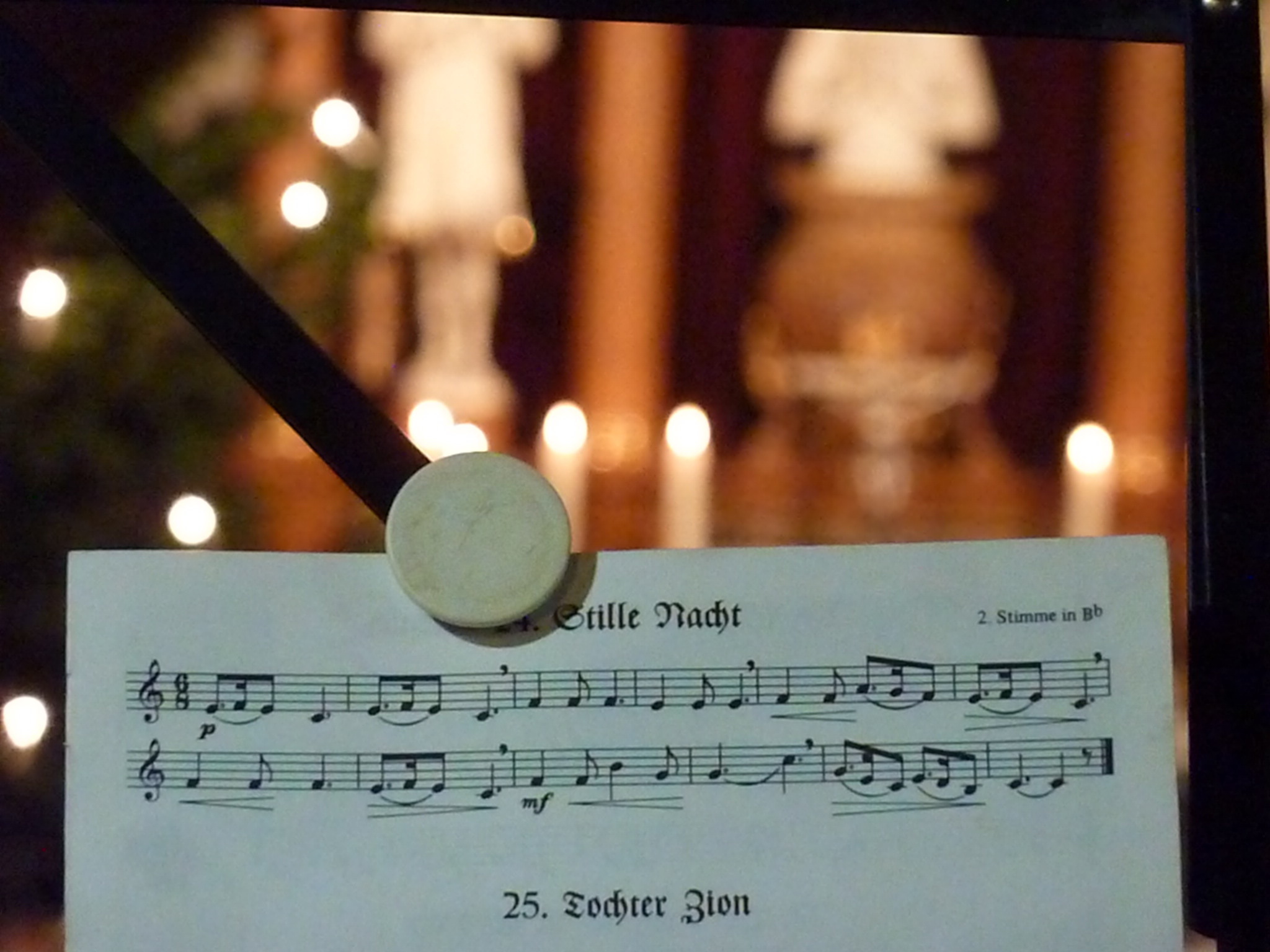 Der Musikverein Wenschdorf-Monbrunn wünscht Frohe Weihnachten und einen guten Rutsch.