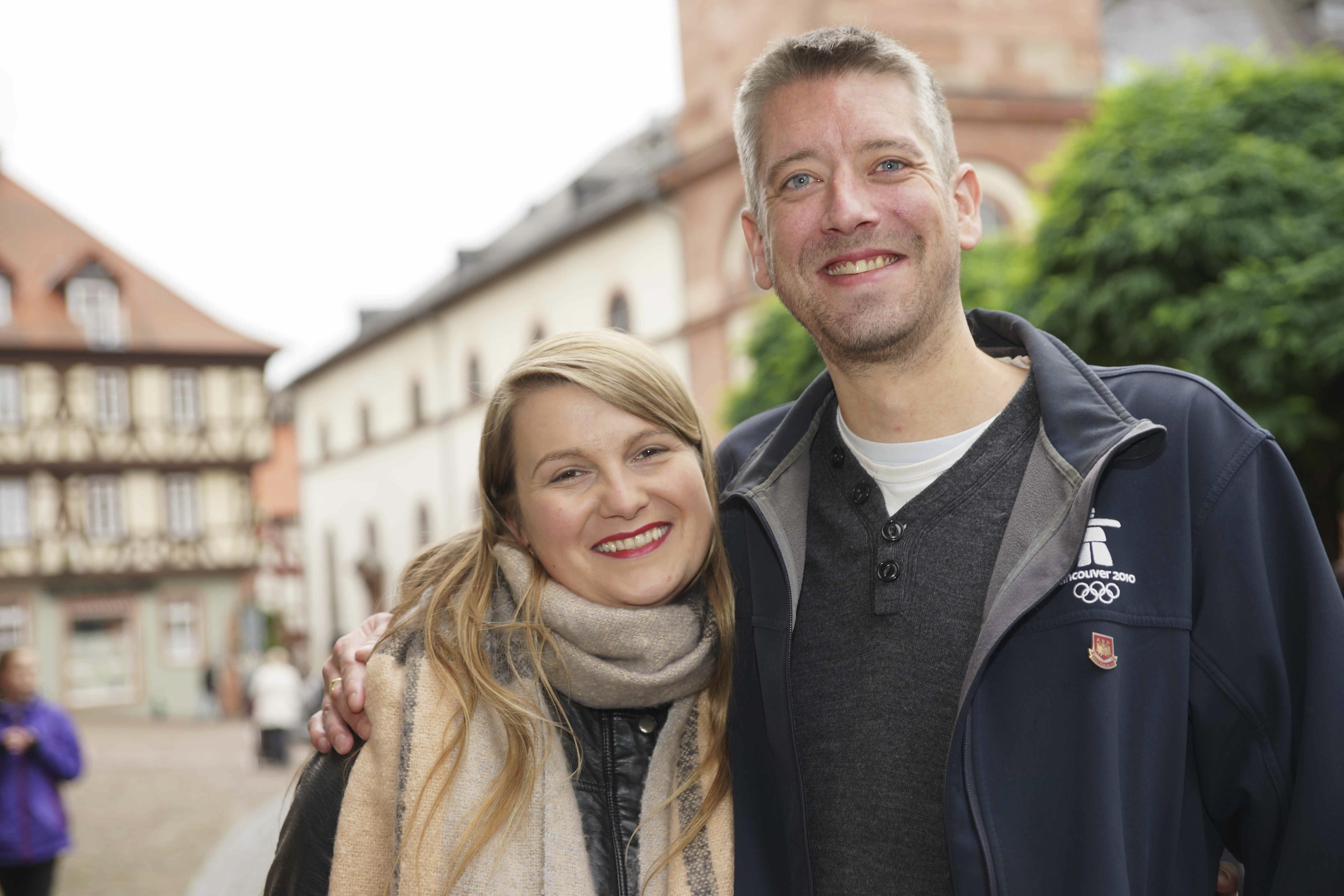 Michaela Helmstetter, Collenberg, zur Zeit beruflich London - mit Freund Gavin, zu Besuch in Miltenberg.