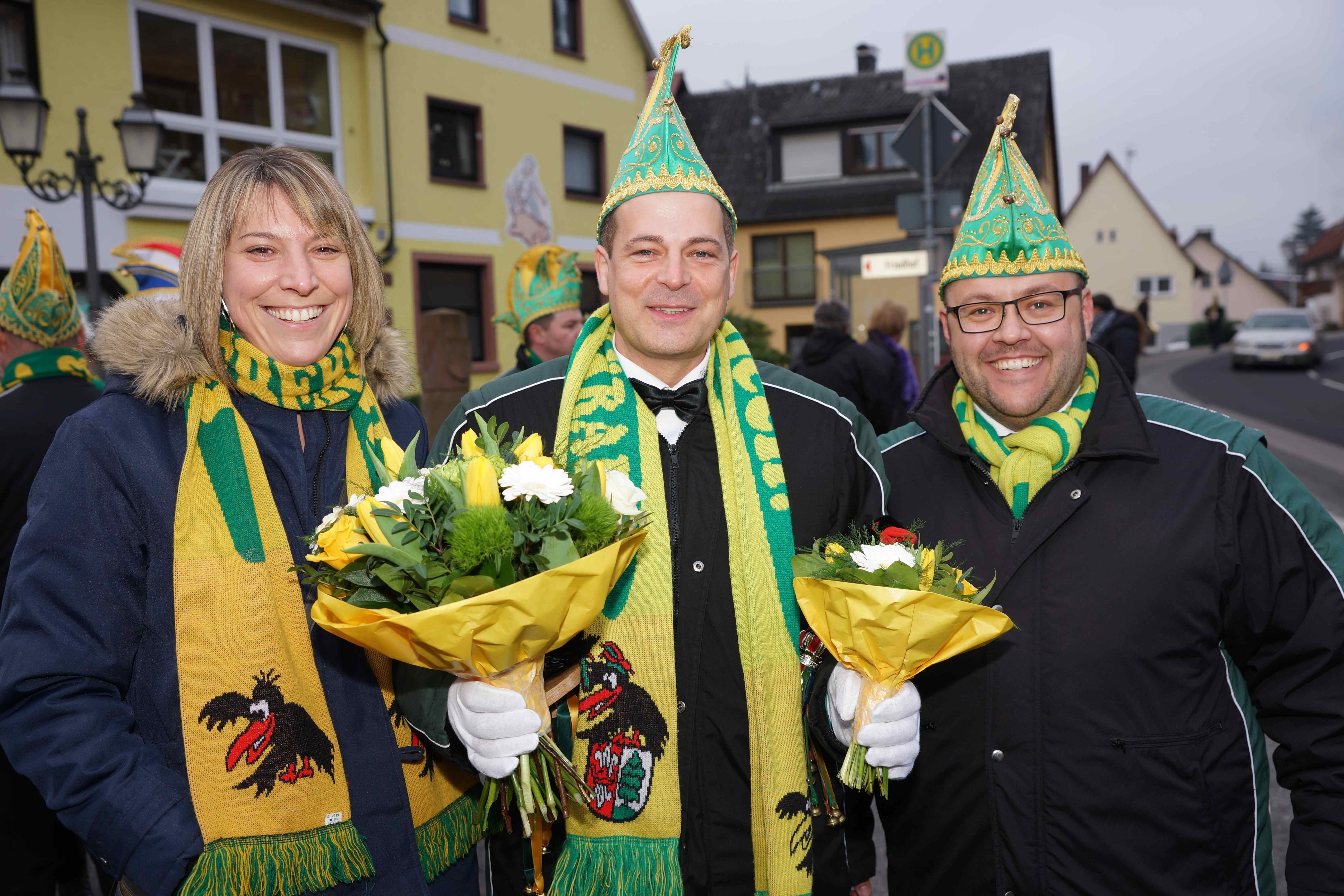 Fasnacht, Fasching und Karneval: Seit mehr als 700 Jahren wird das Narrenfest im ganzen deutschen Sprachraum tatkräftig gefeiert. Auch bei uns - in der Region - gibt es diese Ausgelassenheit mit viel Lokal-Kolorit, zum Beispiel in der Faschelnacht-Hochburg Schneeberg im Odenwald, Landkreis Miltenberg. Die Online-Plattform "meine-news" wird in der diesjährigen Faschings-Kampagne versuchen, Besonderheiten und Nuancen in typischen Orten zwischen Niedernberg und Schneeberg, Mömlingen und Faulbach aufzuzeigen.