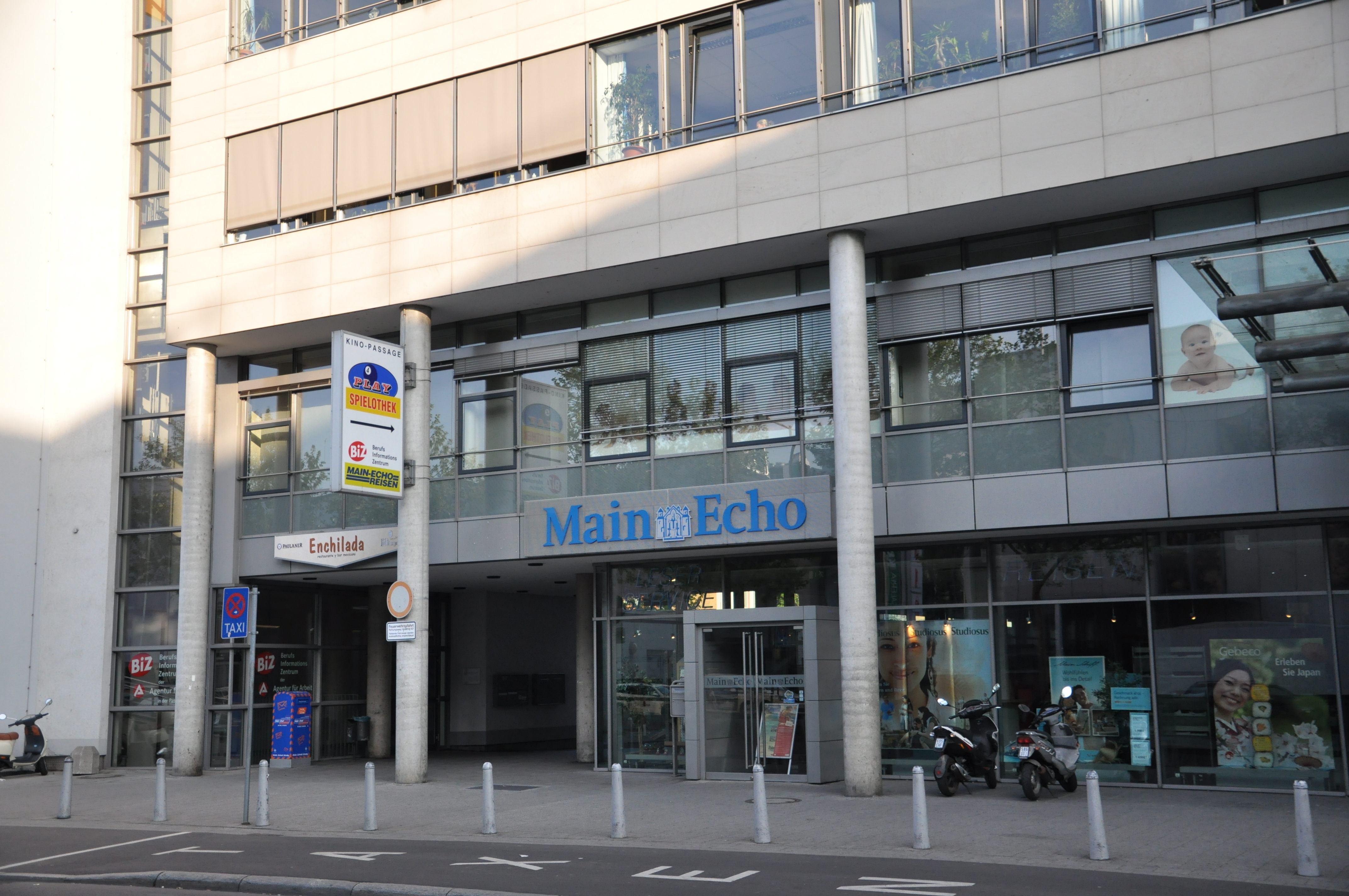 Das Jobcenter Stadt Aschaffenburg in der Goldbacher Straße 25-27: Anmeldung und Bearbeitung von Anträgen