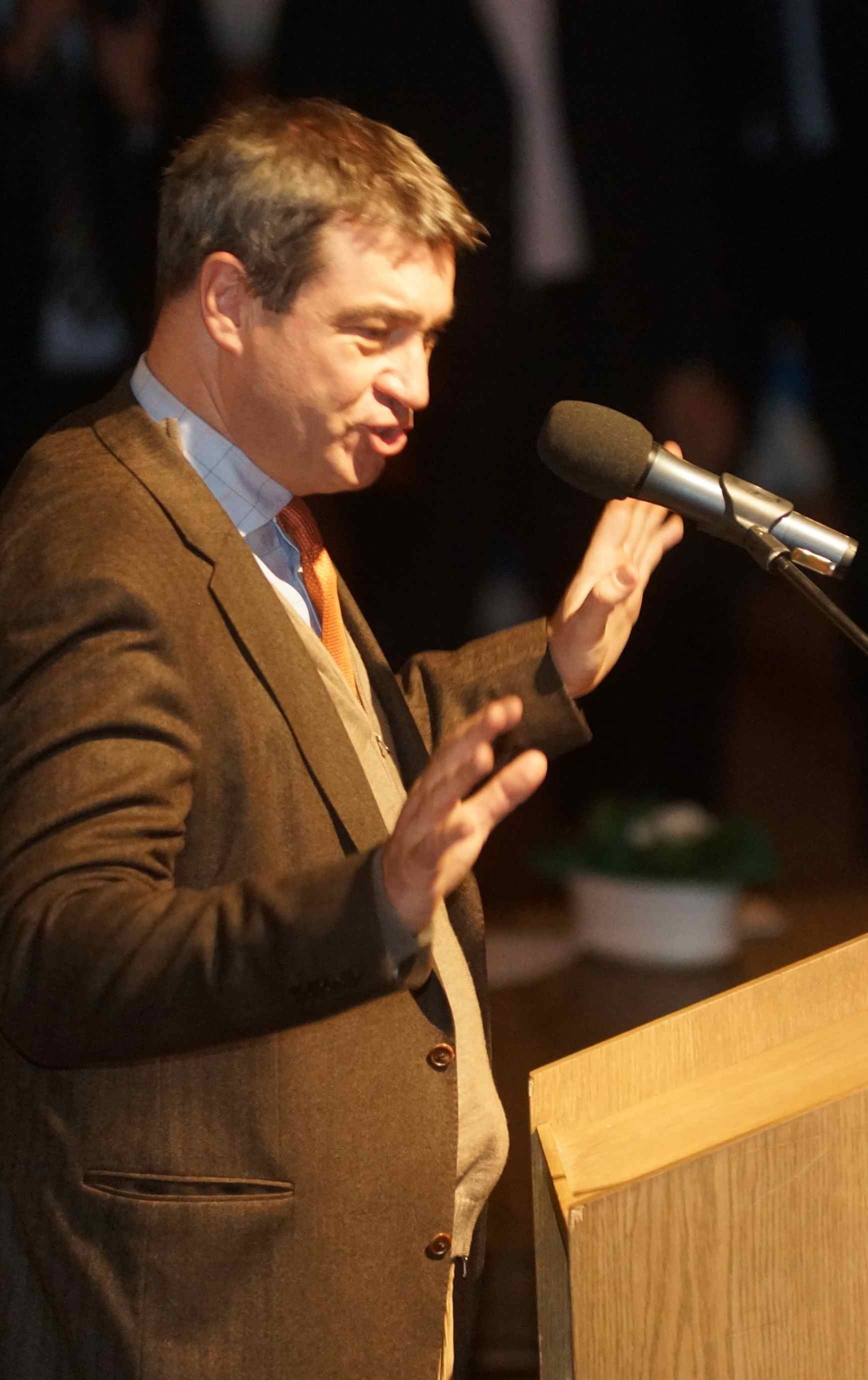 Markus Söder, Staatsminister der Finanzen, für Landesentwicklung und Heimat brillierte durch Pünktlichkeit und freie Rede.