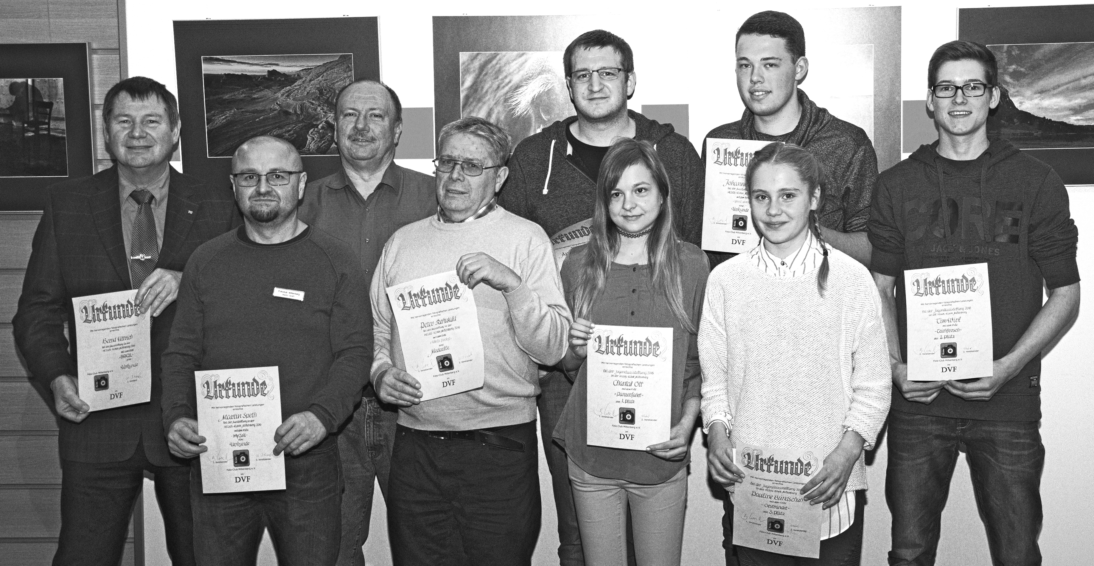von links: Bernd Ullrich 1. Vorsitzender Fotoclub (Kleinheubach), Martin Speth (Kirchzell), Wolfgang Straub 2. Vorsitzender Fotoclub (Großheubach), Peter Rehwald (Großwallstadt), André Fischer (Breitendiel), Chantall Ott (Miltenberg), Johannes Wirl, Jugendleiter (Großheubach), Pauline Bundschuh (Kirchzell), Tim Wirl (Kleinheubach). Auf dem Bild fehlen: Franziska Ehrlich und Kathrin Grimm