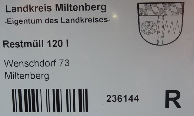 Ein "tolles" Osterei des Landkreises für die Kommunen und Vereine - zwar nicht so bunt aber dafür teuer.
