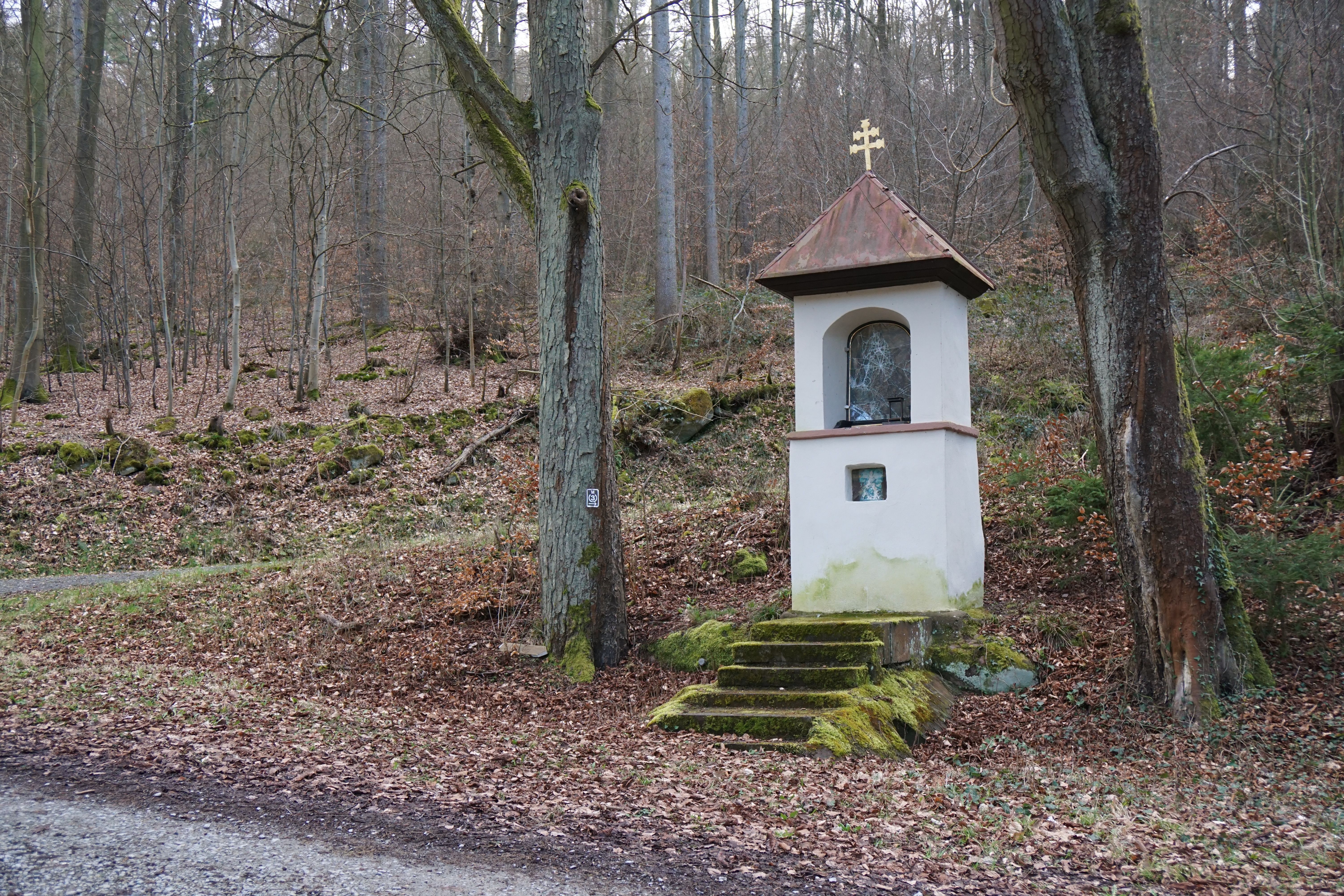 Das Heiligenhäuschen hatte wohl im 18. Jahrhundert einen frommen Stifter, der es vielleicht als Walldürner Wallfahrer errichten ließ.