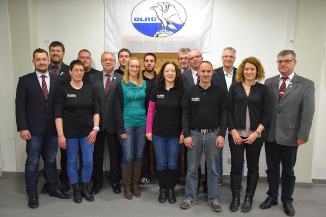 Die neugewählte Vorstandschaft von links nach rechts:
Florian Gehrig, Stefan Zöller, Carmen Wienand, Hans Jürgen Heinrich, Robert Wolz, Andreas Wolz, Christina Schiller, Manuel Walla, Sonja Roth, Gerd Reiner, Peter Haamann, Armin Wienand, Hans-Werner Höfling, Yvonne Bachmann, Harald Fuchs. Auf dem Bild fehlt Andreas Fenz.