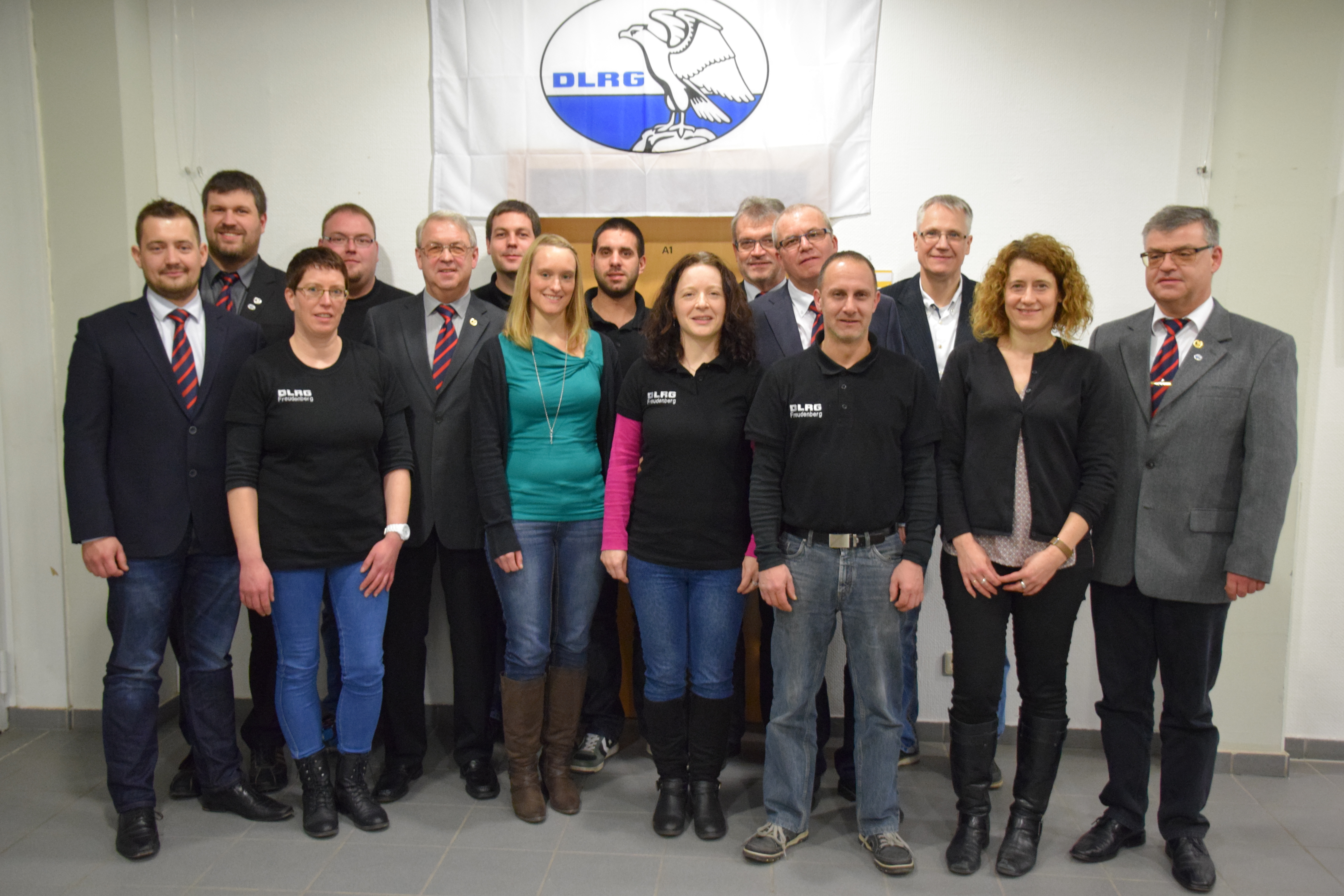 Die neugewählte Vorstandschaft von links nach rechts:
Florian Gehrig, Stefan Zöller, Carmen Wienand, Hans Jürgen Heinrich, Robert Wolz, Andreas Wolz, Christina Schiller, Manuel Walla, Sonja Roth, Gerd Reiner, Peter Haamann, Armin Wienand, Hans-Werner Höfling, Yvonne Bachmann, Harald Fuchs. Auf dem Bild fehlt Andreas Fenz.