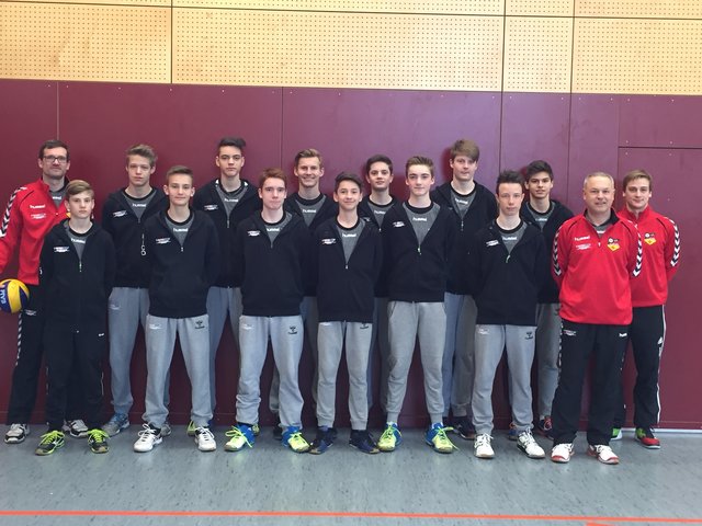 von links nach rechts: Thomas Lieb, Paulo Kupski, Nikolai Leder, Nico Weigel, Noah Wolf, Fabian Promm, Maxi Urban, Fynn Schönfeldt, David Baden, Jason Lieb, Niklas Metz, Valentin Lang, Joshu Schneider, Klaus-Peter Wolf, Jannik Geiss