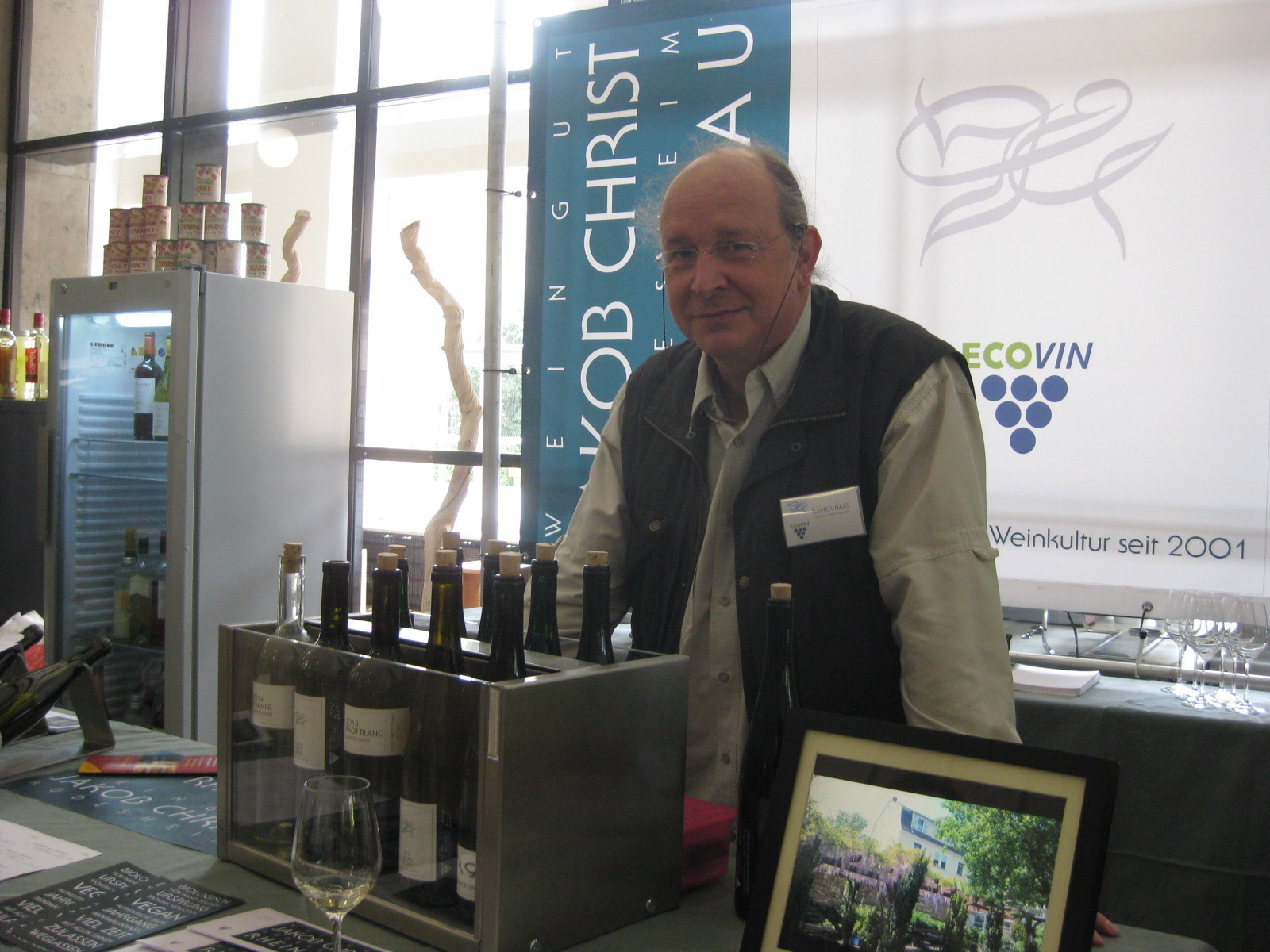 Rainer Haas hat sich voll und ganz dem Biowein verschrieben. Bei ihm kommt nur Natur in die Flasche.