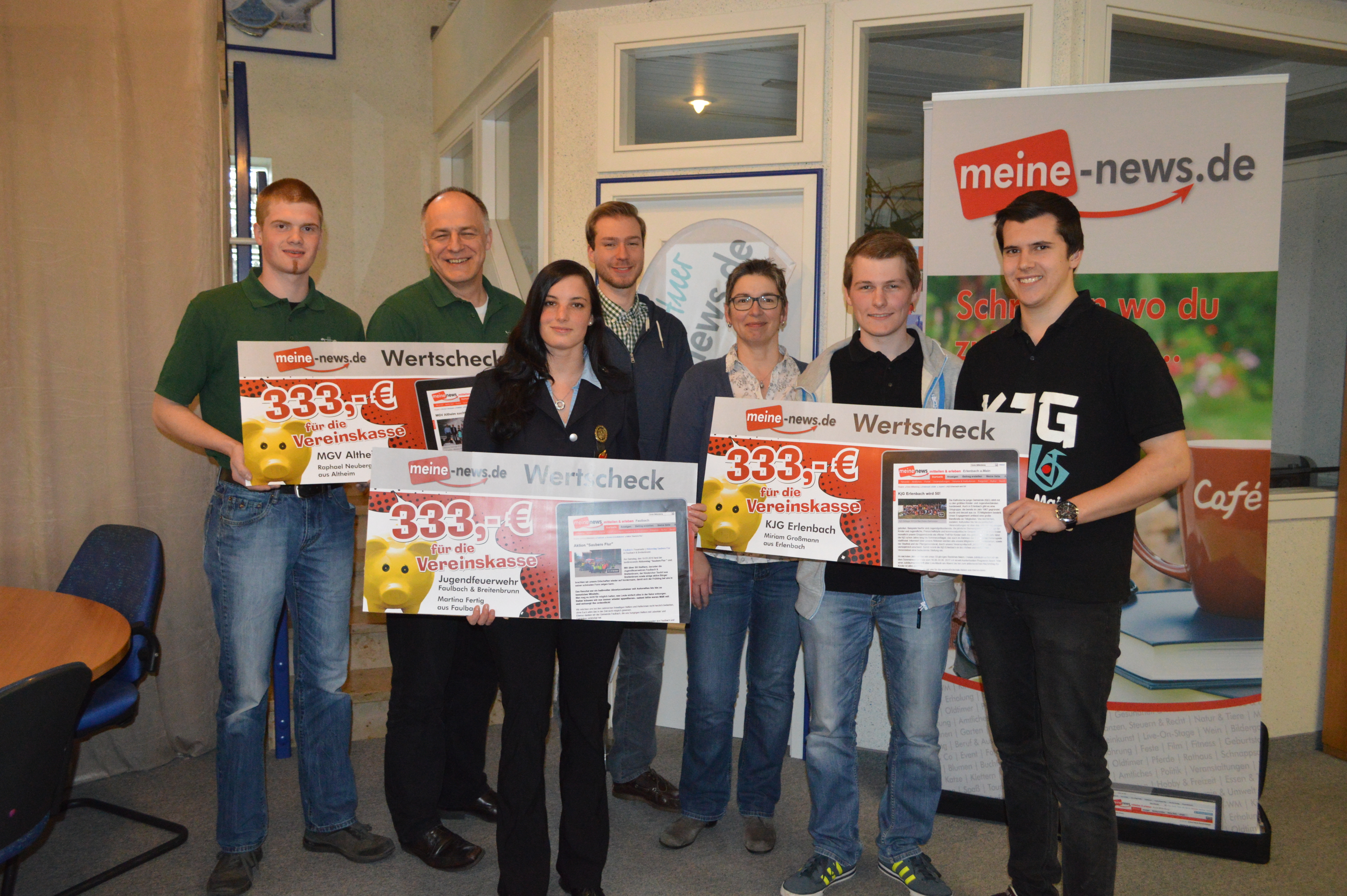 Über jeweils 333 Euro für die Vereinskasse freuten sich die Vertreter des MGV Altheim, der Jugendfeuerwehr Faulbach/Breitenbrunn sowie der KJG Erlenbach bei der Gewinnübergabe im News Verlag am Mittwoch, 27. April 2016.