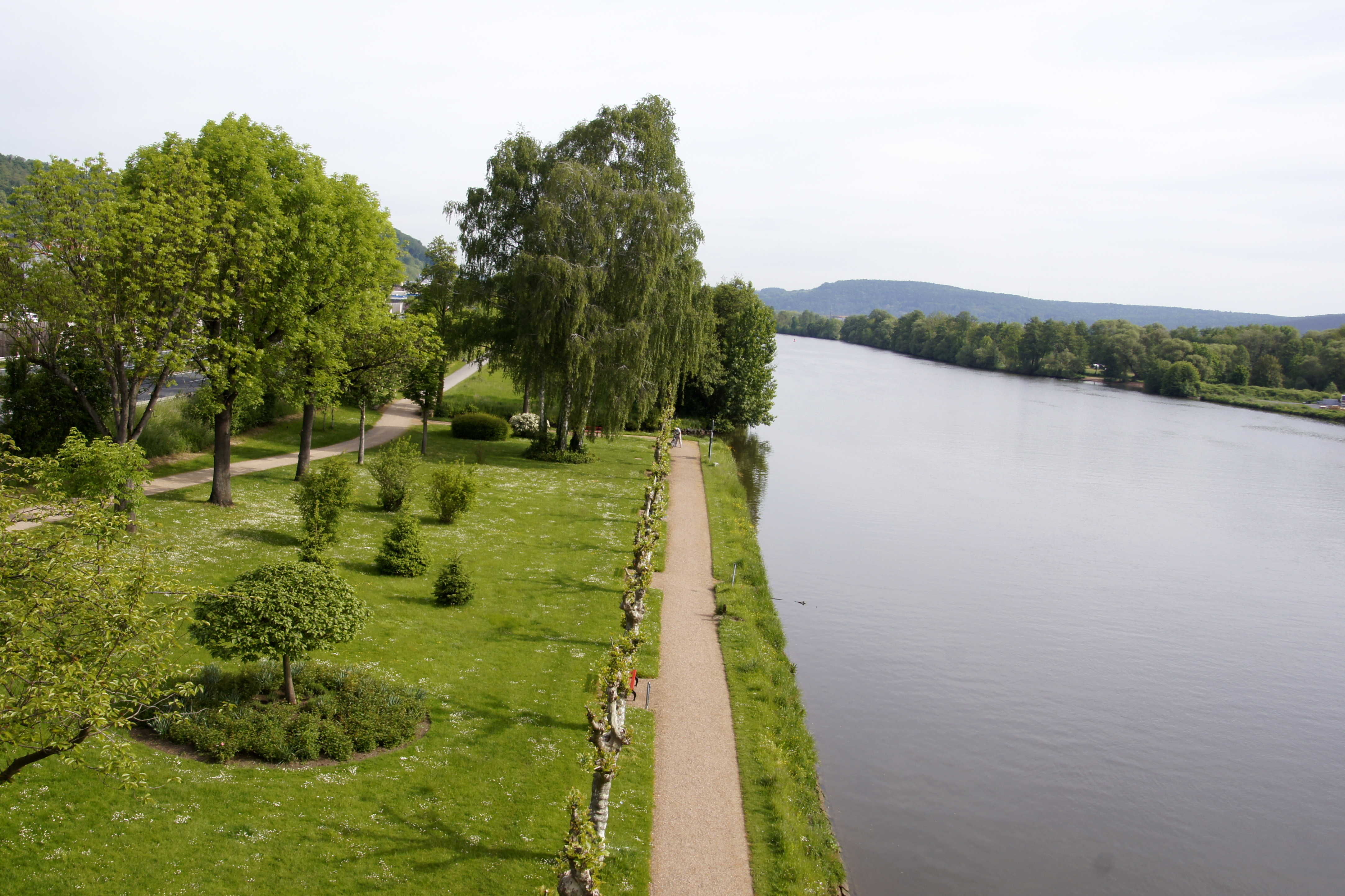 Die Mainanlagen in Obernburg sind attraktiv, doch einen Wohnmobilstellplatz gibt es nicht.