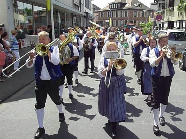"Odenwälder Trachtenkapelle Wenschdorf-Monbrunn"  -  Blumenkorso Bienenmarkt Michelstadt 22. Mai 2016