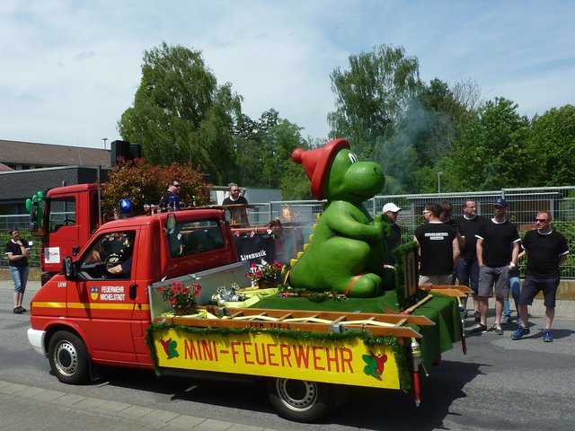 Minifeuerwehr - Blumenkorso Bienenmarkt Michelstadt 22. Mai 2016