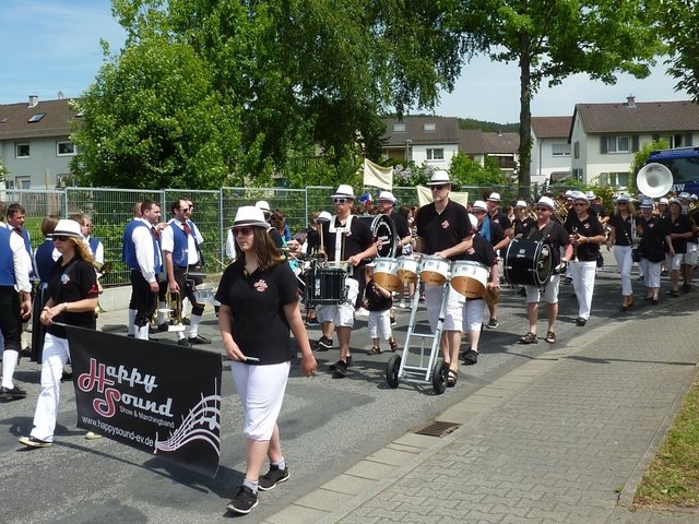 Show & Marching-Band Happy Sound Michelstadt - Blumenkorso Bienenmarkt Michelstadt 22. Mai 2016
