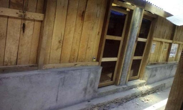 Jharlang School: Holz- und Mauerwerk - Wandansicht | Foto: Roman Müller